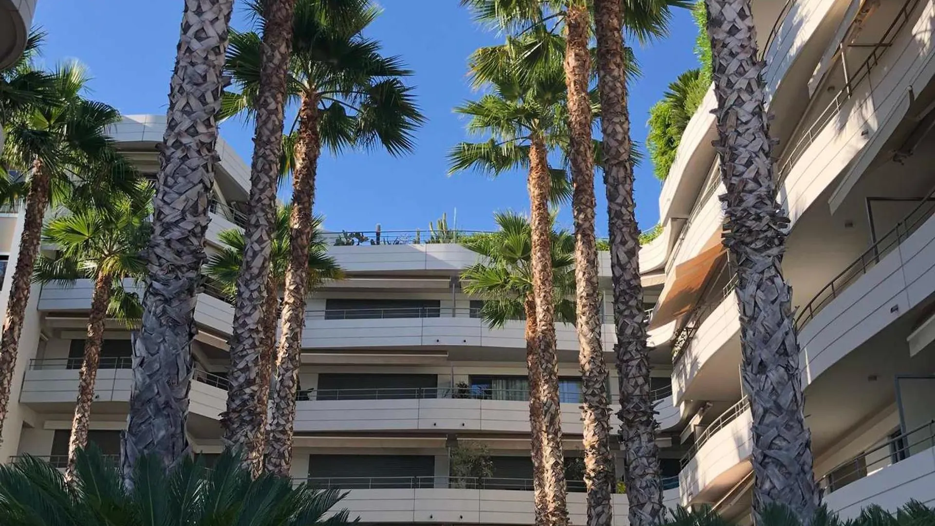 Magnifique 3P Face Mer Avec Terrasse De 46M² Et Parking Prive - Fr-1-196-250 Menton Francia